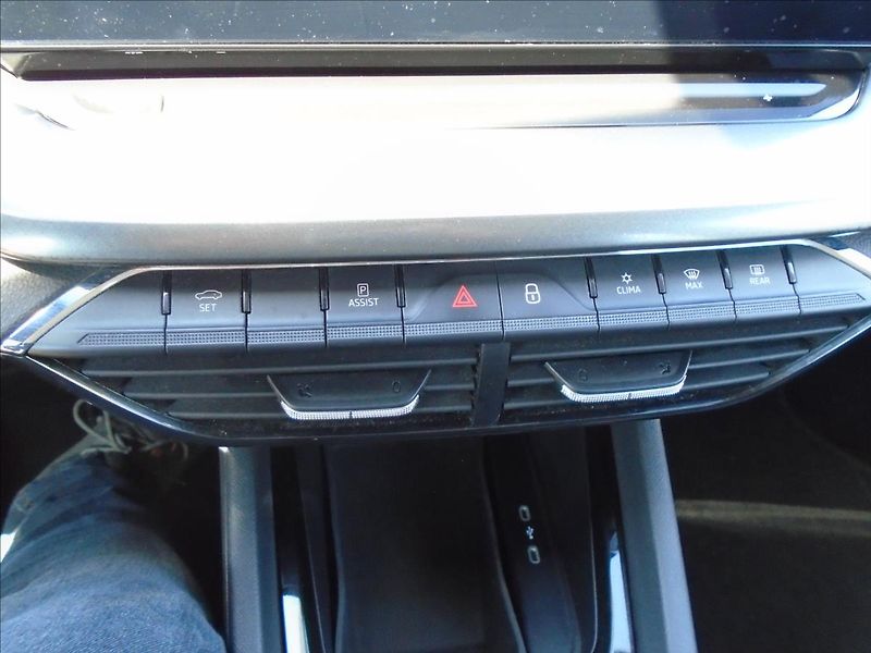 Škoda Octavia 1,0 - fotka 32 z 32