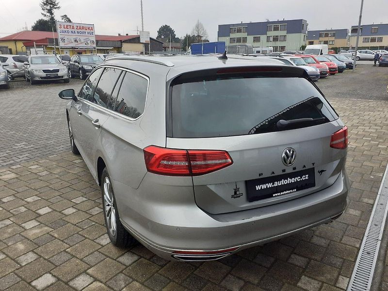 Volkswagen Passat Variant (2015) 2.0 TDi 176 Kw 4x4 DSG - fotka 5 z 47