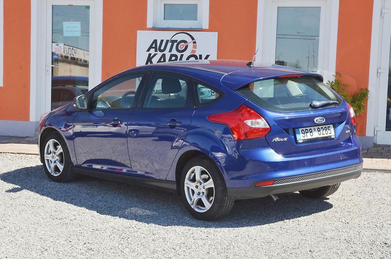 Ford Focus (2014) 1.0 EB 74kW TREND 2x kola - fotka 4 z 35
