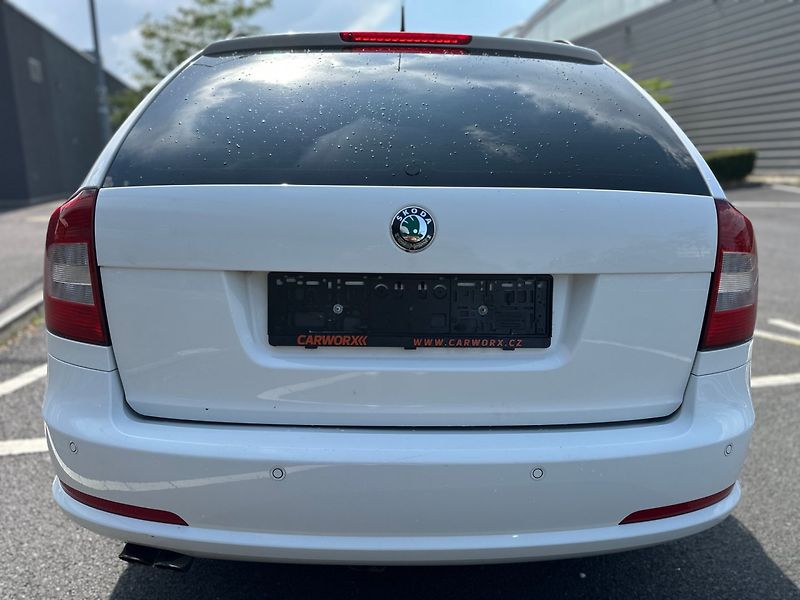 Škoda Octavia (2012) RS 2,0TDI 125kw DSG - fotka 6 z 32