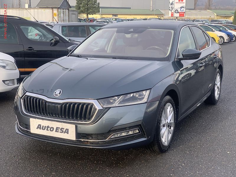 Škoda Octavia (2021) 2.0TDi, 2.maj,ČR, Style, DSG - fotka 3 z 20