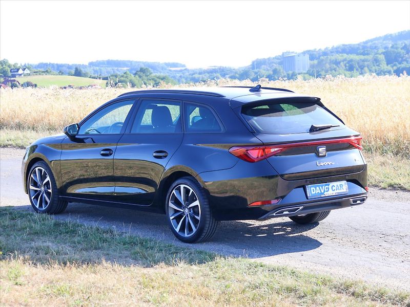 Seat Leon 2,0 TDI 110kW DSG FR CZ DPH - fotka 5 z 29