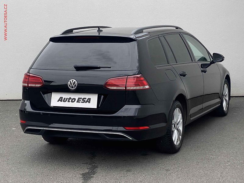 Volkswagen Golf (2019) 2.0 TDi, Comfortline, DSG - fotka 4 z 18