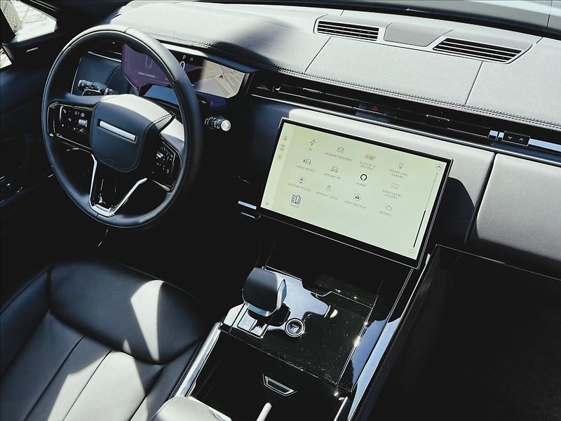 Land Rover Range Rover Sport (2026) 3,0 P460e DYNAMIC SE PHEV - fotka 39 z 39