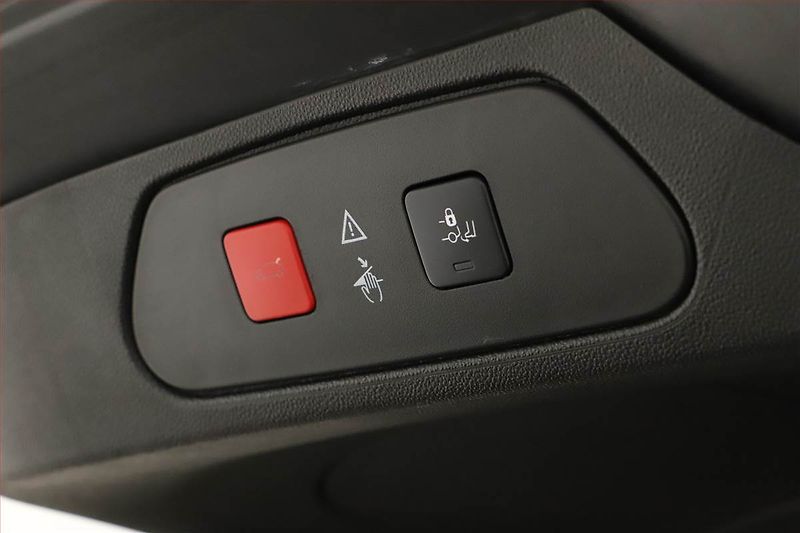 Opel Grandland X (2019) Plug-in Hybrid4, 4X4, Automat - fotka 13 z 23