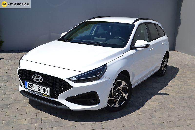 Hyundai i30 WG 1,5I MT SMART FAMILY NAVI - fotka 1 z 43