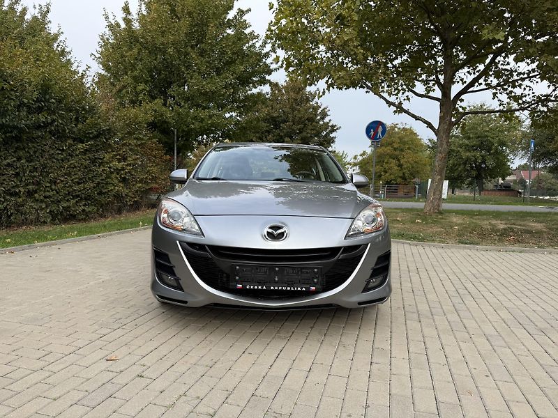 Mazda 3 1.6 Exclusive-Line - fotka 16 z 34