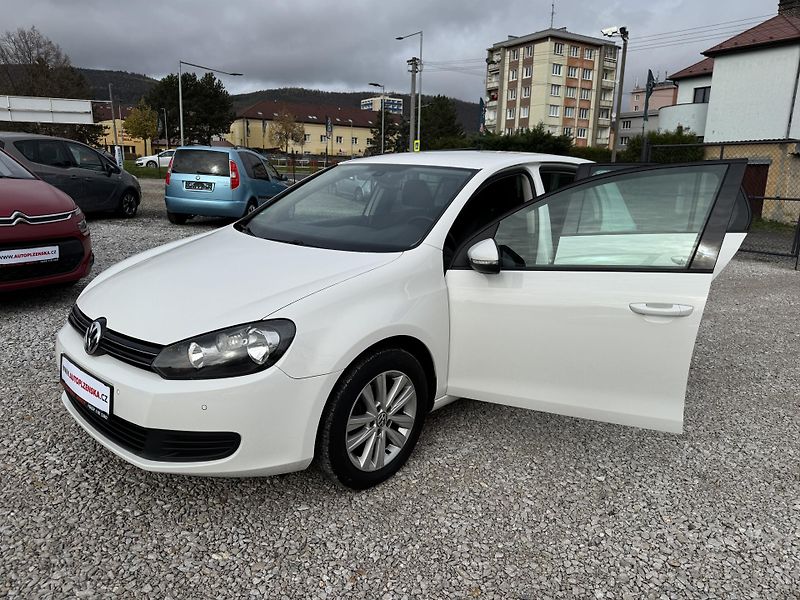 Volkswagen Golf 1,4TSi,rezervace - fotka 8 z 34
