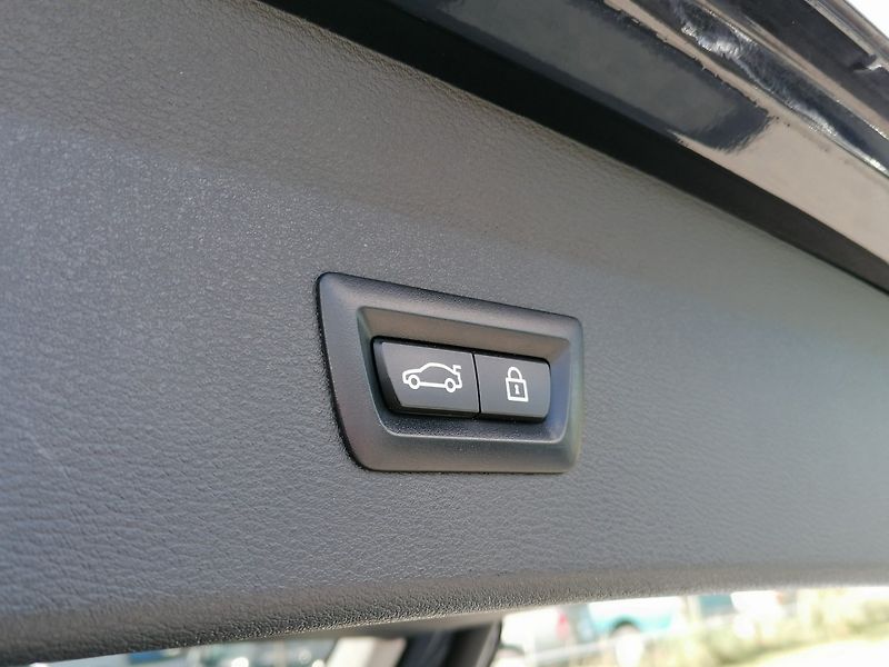 BMW X1 (2022) xDrive25e PHEV 162kW Plug in - fotka 35 z 43