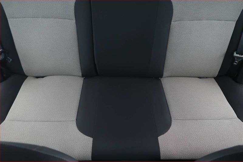 Dacia Duster (2014) 1.6 16V - fotka 10 z 14