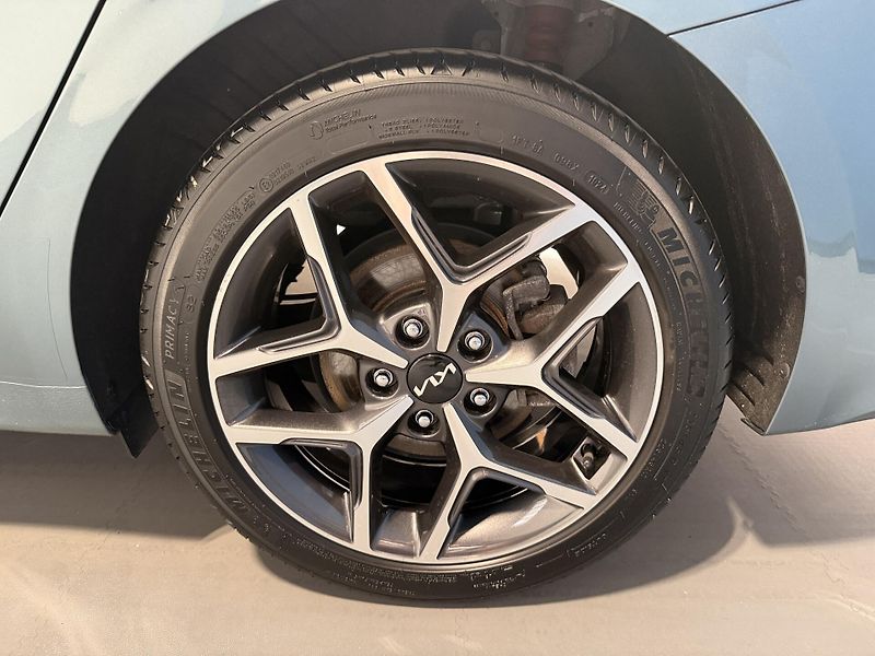 Kia Ceed 1.5 T-GDI 103kW Top SW DCT - fotka 12 z 12