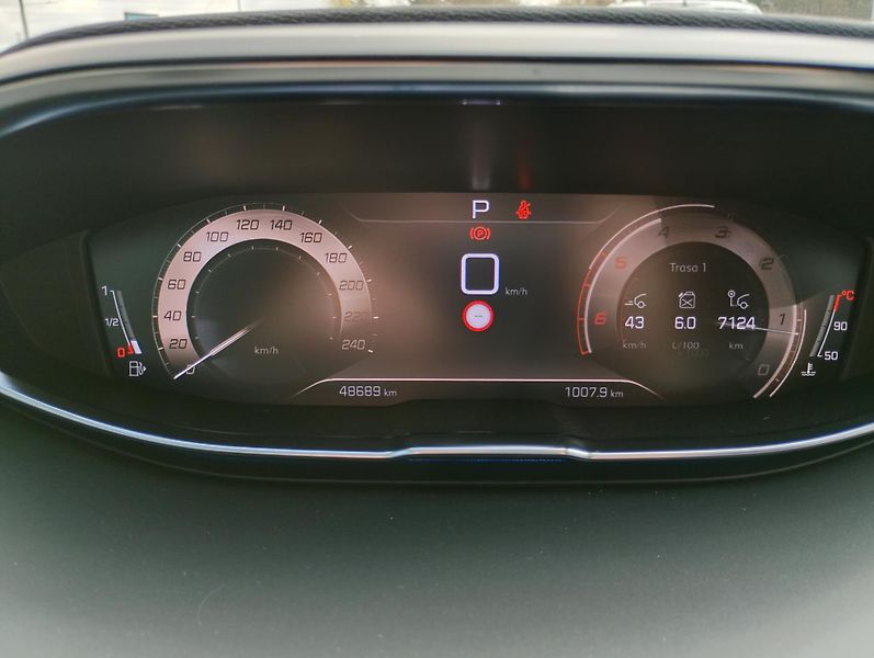 Peugeot 3008 (2021) GT 1.5 BlueHDi 130 S&S EAT8 - fotka 20 z 26