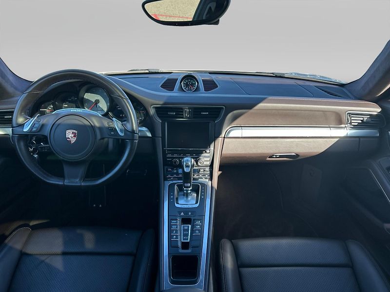 Porsche 911 4S - fotka 21 z 30