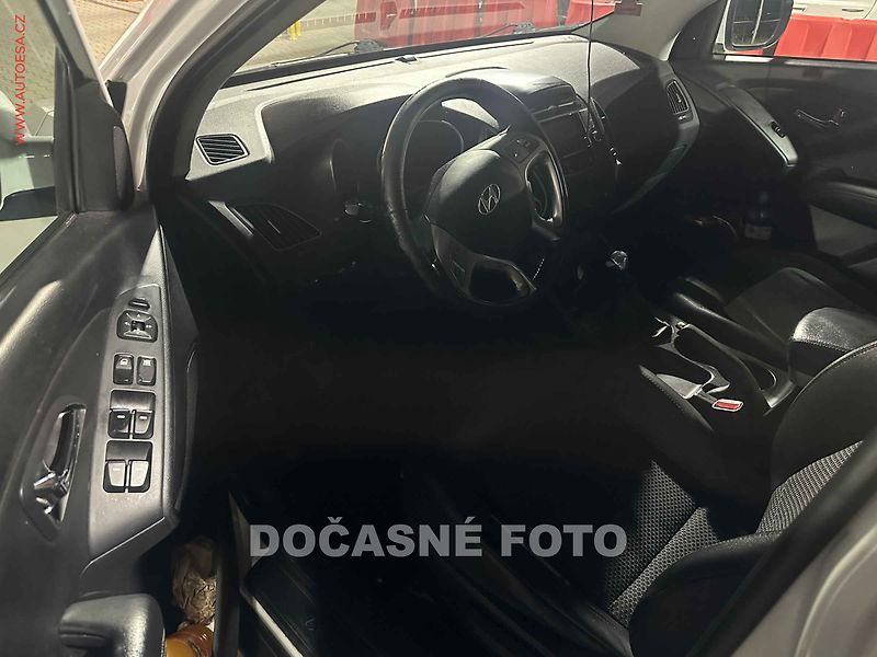 Hyundai ix35 (2012) 1.7 CRDi, ČR, autoAC - fotka 3 z 3