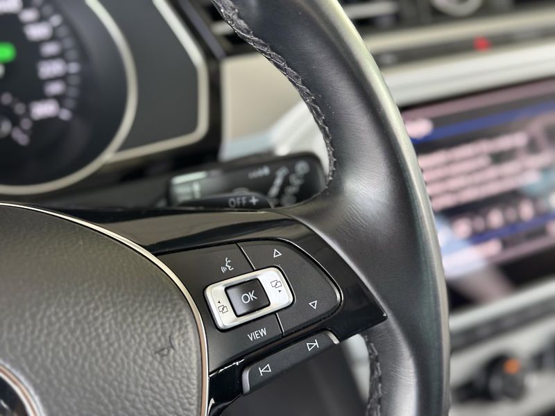 Volkswagen Passat 2,0TDI DSG 140kW*Masáž*Kam*Taž - fotka 27 z 37