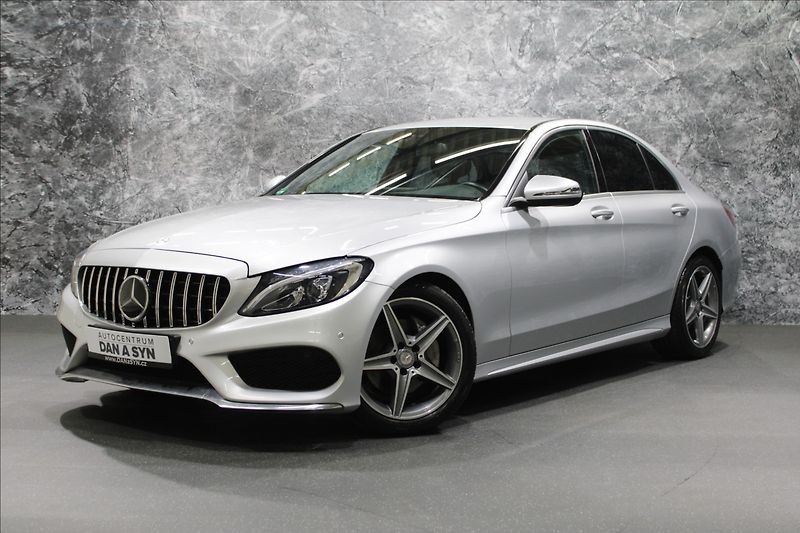 Mercedes-Benz Třídy C 1,6 200d AMG line - fotka 1 z 35