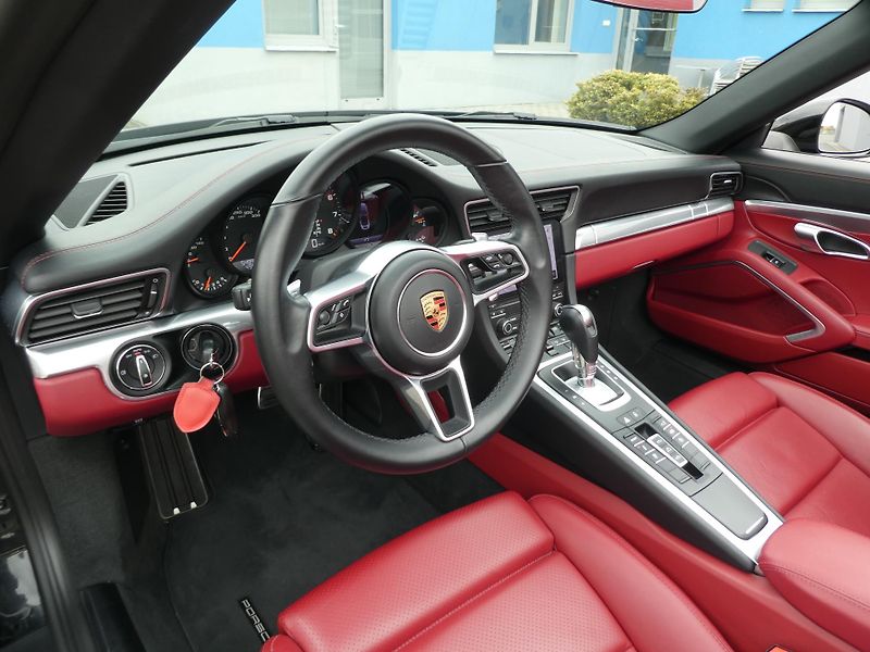 Porsche 911 CARRERA CABRIOLET  - fotka 15 z 23