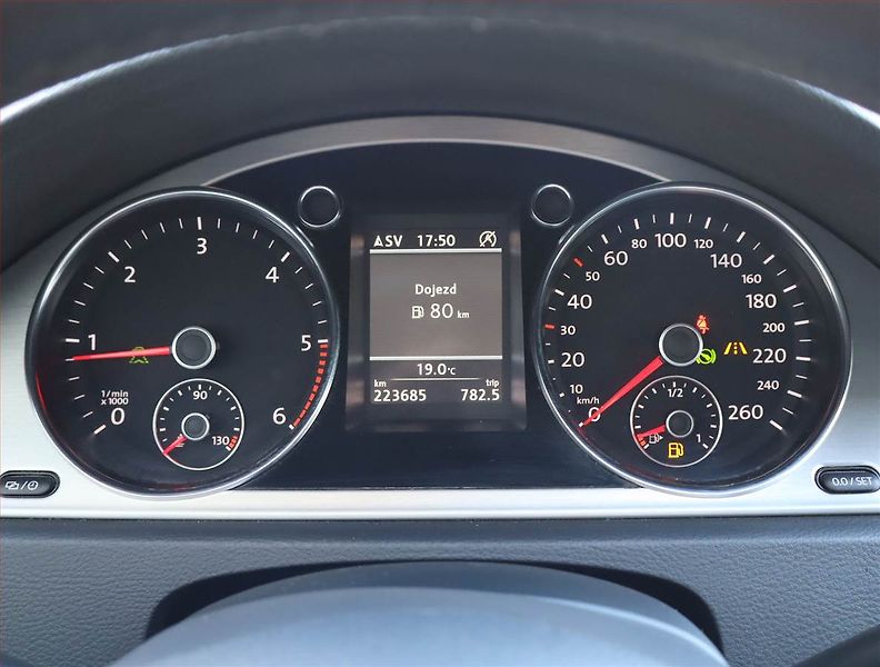 Volkswagen Passat (2014) 2.0 TDI, 4X4, Automat - fotka 11 z 22
