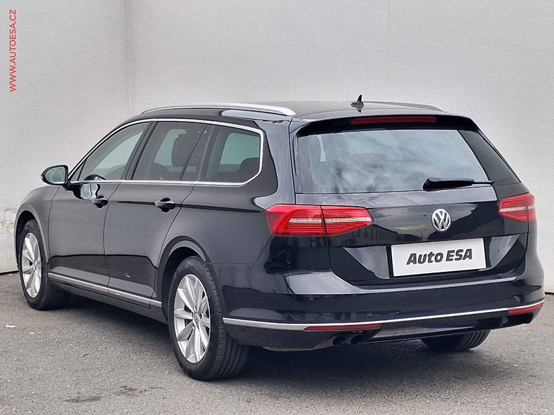 Volkswagen Passat (2015) 1.8 TSi, Highline, DSG, +ALU - fotka 6 z 21
