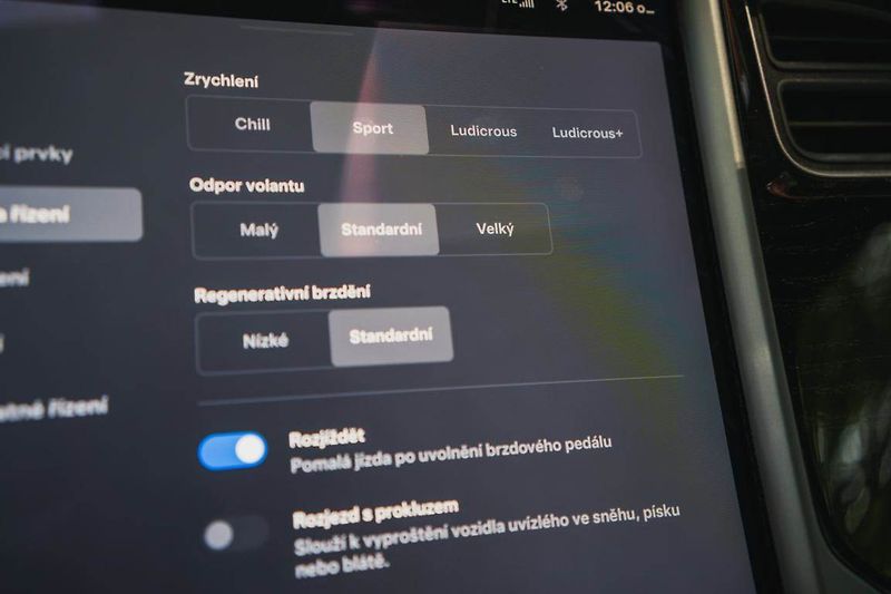 Tesla Model S (2019) P100D Ludicrous, SoH 91% - fotka 26 z 30