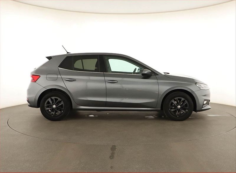Škoda Fabia (2023) Style 1.0 TSI, ČR,1.maj - fotka 6 z 14