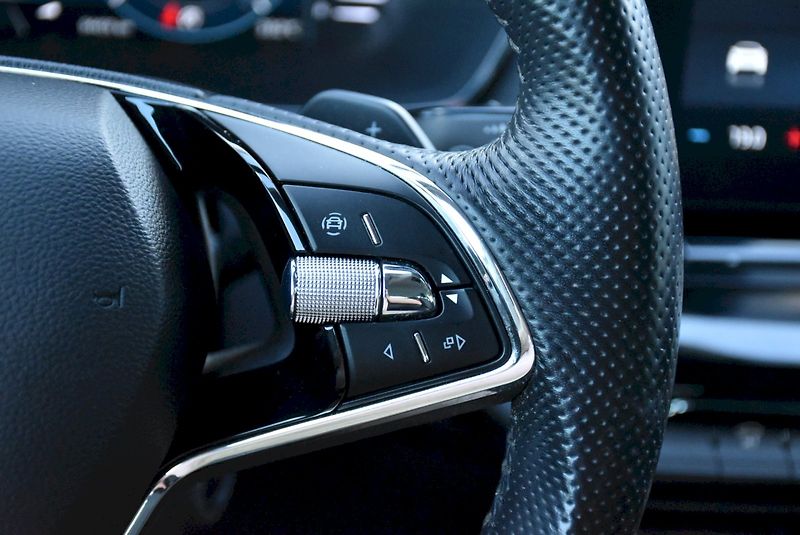 Škoda Octavia (2023) Style Plus 1.5 eTSI DSG - fotka 31 z 34