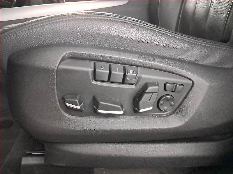 BMW X5 (2016) xDrive30d - fotka 18 z 24