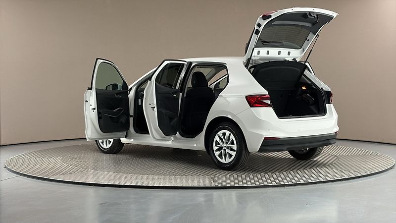 Škoda Fabia 1.0 TSI Style - fotka 7 z 23