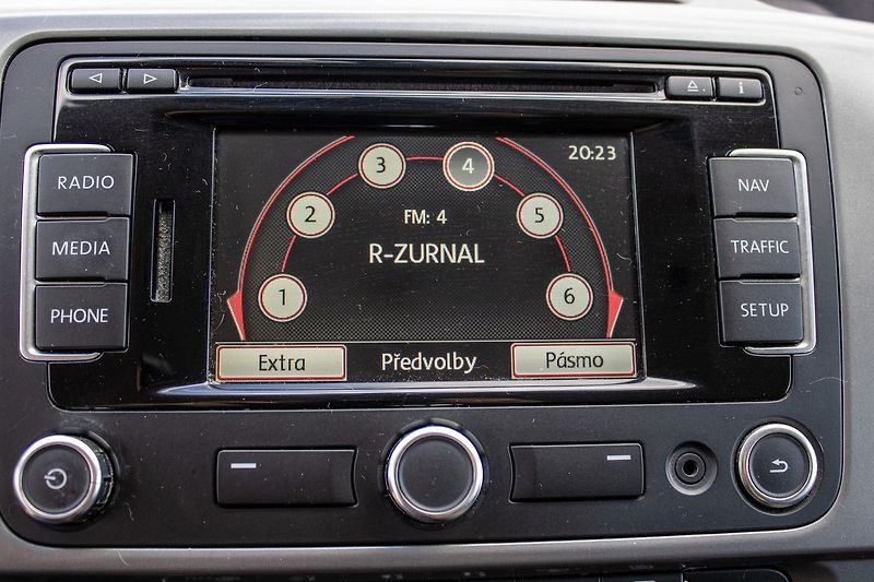 Volkswagen Caravelle 4Motion 2.0 BITDI - fotka 20 z 40