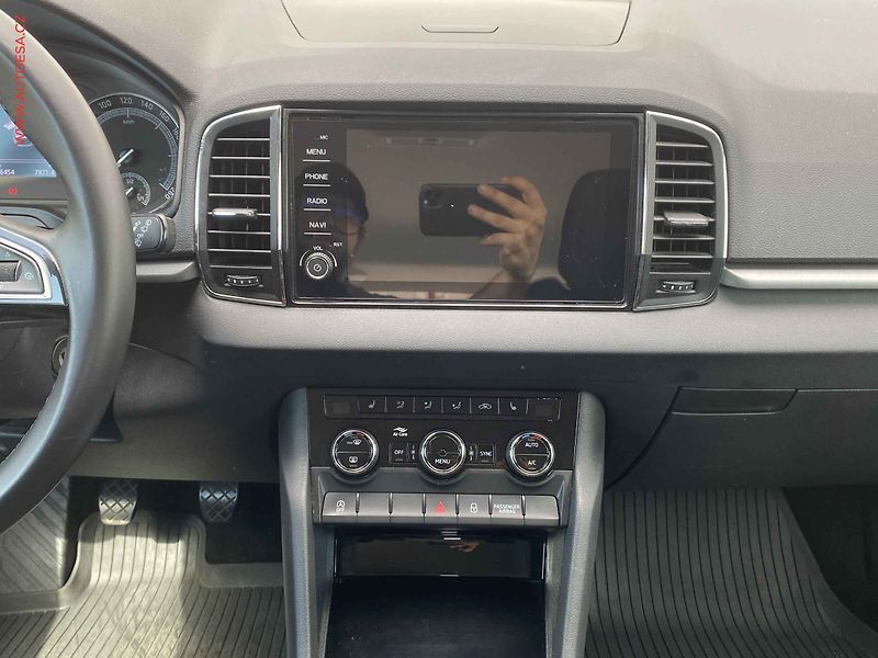 Škoda Karoq (2019) 2.0 TDi 4x4, 1.maj,ČR - fotka 12 z 17