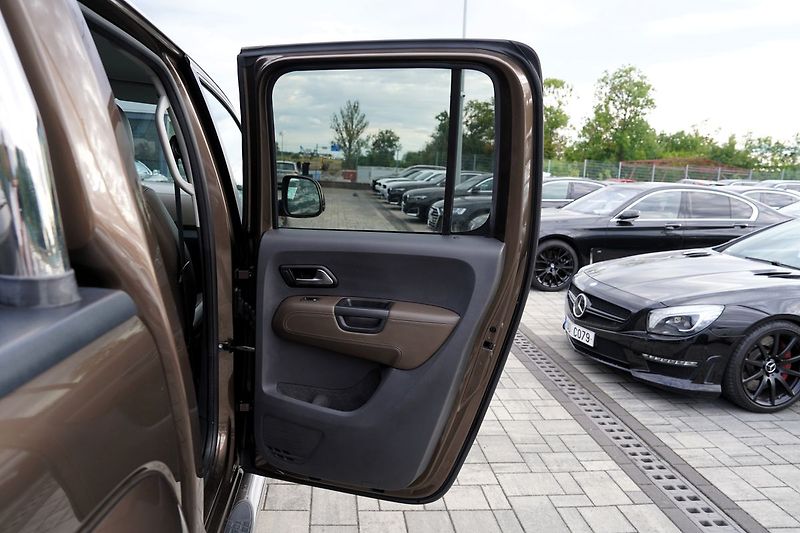 Volkswagen Amarok 2.0 TDI 4x4 High line/120 Kw/m - fotka 23 z 46