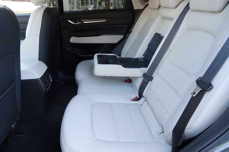 Mazda CX-5 2,5 G194 AWD AT bílá kůže,tažn - fotka 14 z 32