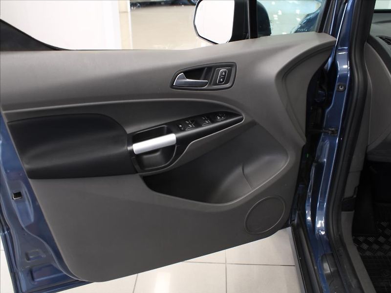 Ford Tourneo Connect 1,5 TDCi 88kW AT Active Pano.T - fotka 12 z 16