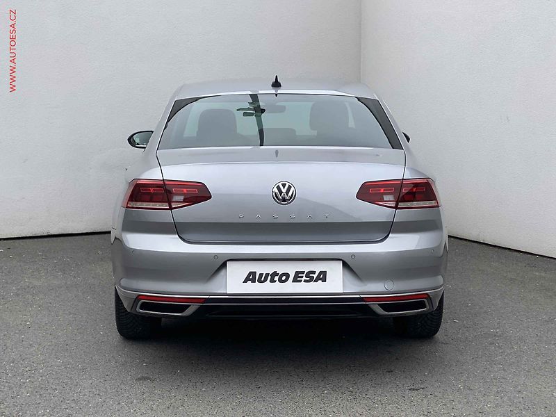 Volkswagen Passat (2019) 2.0TDi, 1.maj,ČR, Elegance - fotka 5 z 19