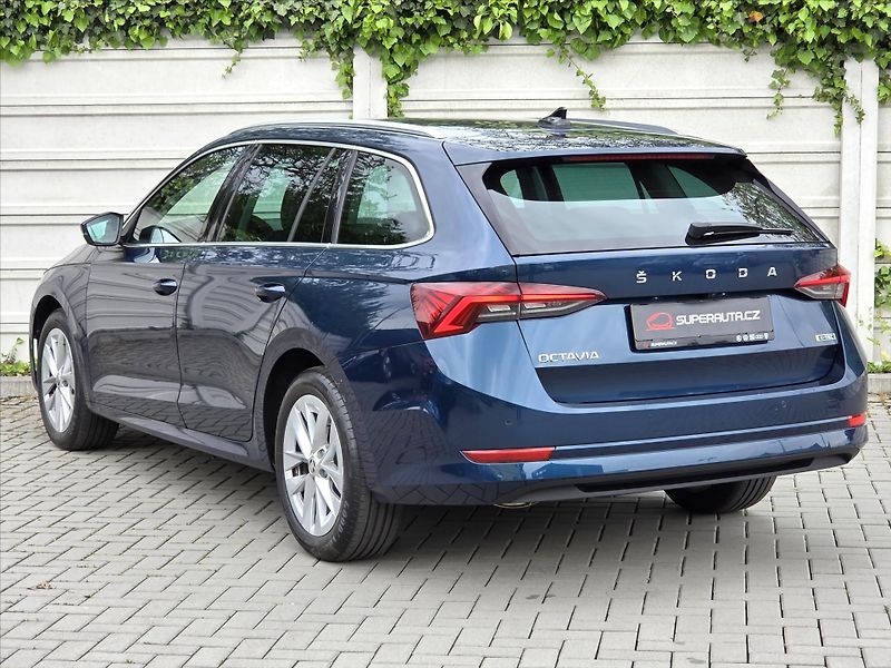 Škoda Octavia 1,5 eTSi 110kW DSG Style Plus - fotka 4 z 22