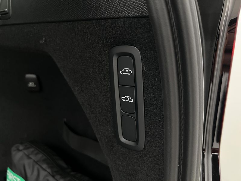 Volvo XC90 (2026) T8 AWD RECHARGE ULTRA DARK - fotka 19 z 46