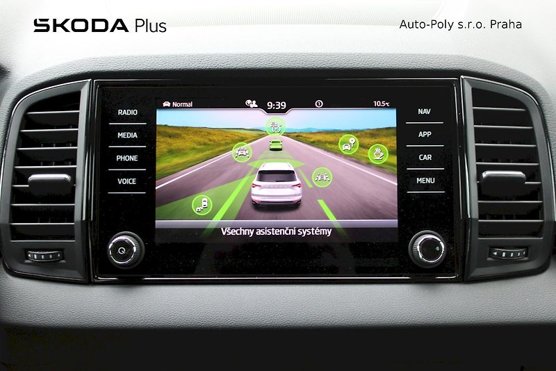 Škoda Karoq (2025) Sportline 1.5 TSI 110kw DSG - fotka 19 z 25