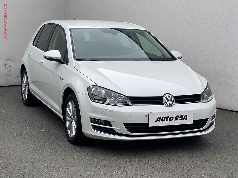 Volkswagen Golf (2015) 1.4 TSi, Lounge, TZ, navi - fotografie inzerátu