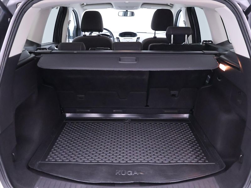 Ford Kuga 1,5 EcoBoost 110kW CZ Trend - fotka 10 z 30