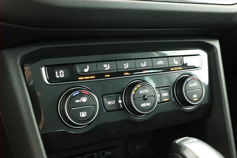 Volkswagen Tiguan (2019) 2.0 TDI, Automat, Serv.kniha - fotka 15 z 24