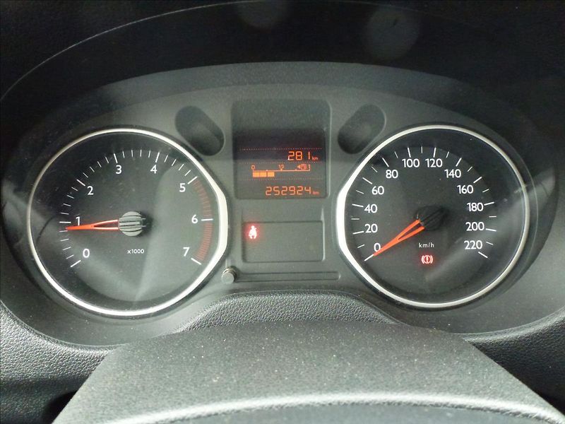 Citroën C-Elysée 1,2 TOP STAV  Klima,TZ, ZÁRUKA - fotka 34 z 55