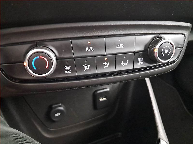 Opel Crossland X (2017) Enjoy 1.2, Serv.kniha - fotka 13 z 19