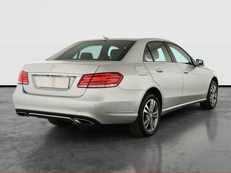 Mercedes-Benz Třídy E (2013) E 400 4MATIC, 4X4, Automat - fotka 5 z 18