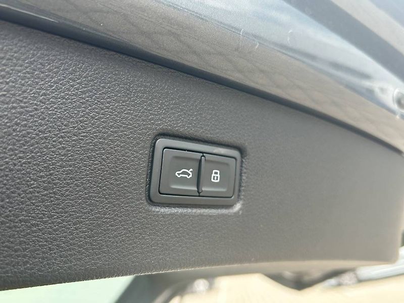 Audi Q7 50 Sline Quattro 8TT 3,0TDI - fotka 26 z 27