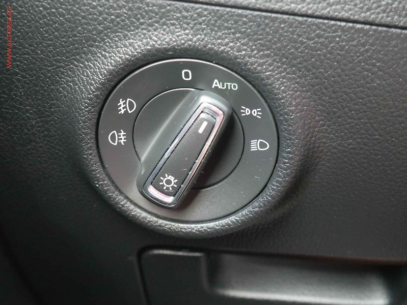 Škoda Superb (2022) 1.5 TSI, ČR, Style, LED - fotka 21 z 21