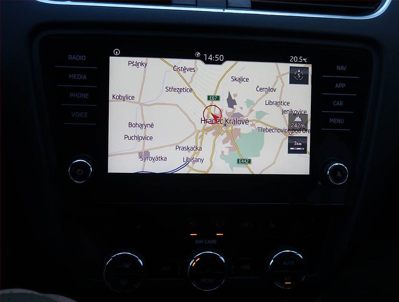 Škoda Octavia (2017) Style 1.6 TDI, Navi, Tempomat - fotka 13 z 22