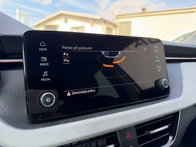 Škoda Scala Top Selection 1,0 TSI 85 kW 7° - fotka 20 z 34