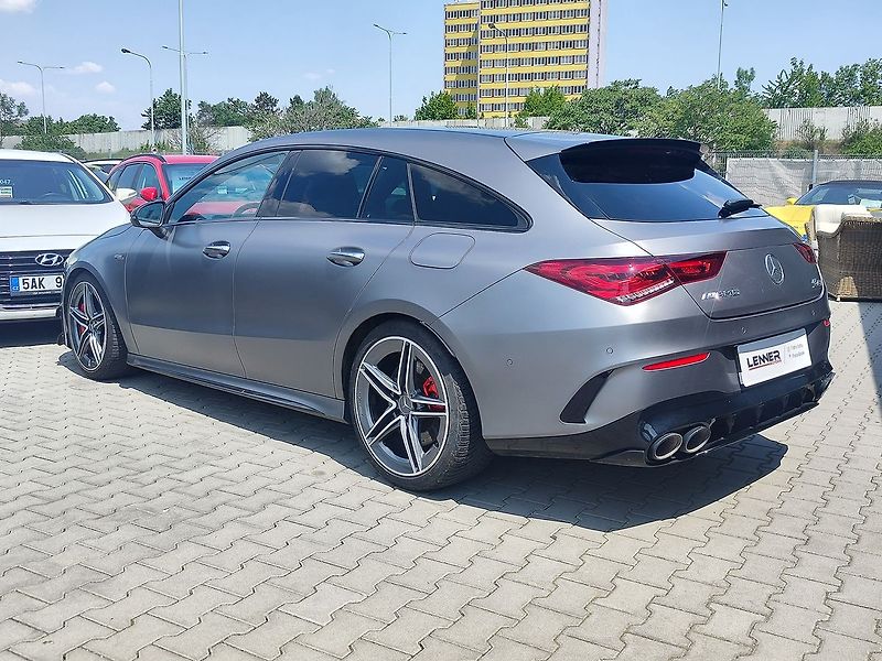 Mercedes-Benz CLA AMG 45S 4Matic Shooting Brake - fotka 7 z 38