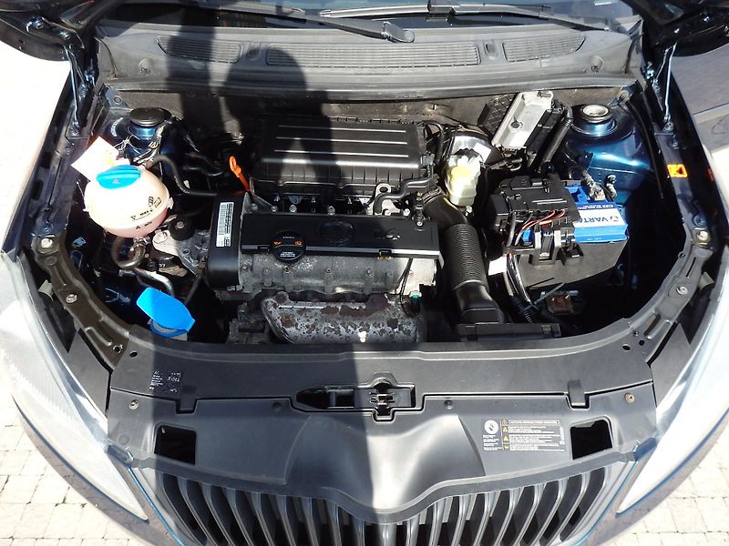 Škoda Fabia 1.4 16V ABS, KLIMATIZACE - fotka 12 z 14