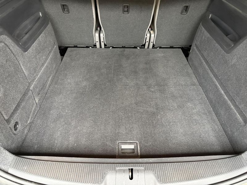 Volkswagen Sharan (2018) 2.0 TDi  110 kW Comfortline - fotka 20 z 22